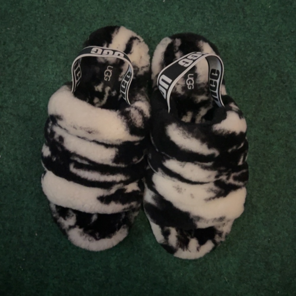 UGG Slides